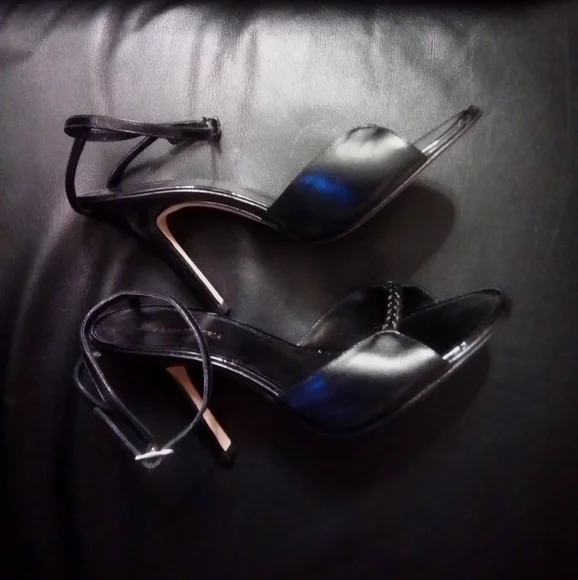 Black heels new - Picture 2 of 5